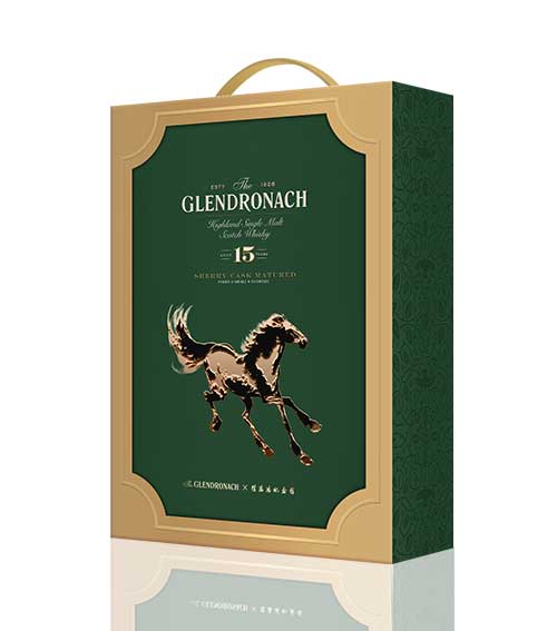 The GlenDronach 15 Years Year of Horse Gift Set